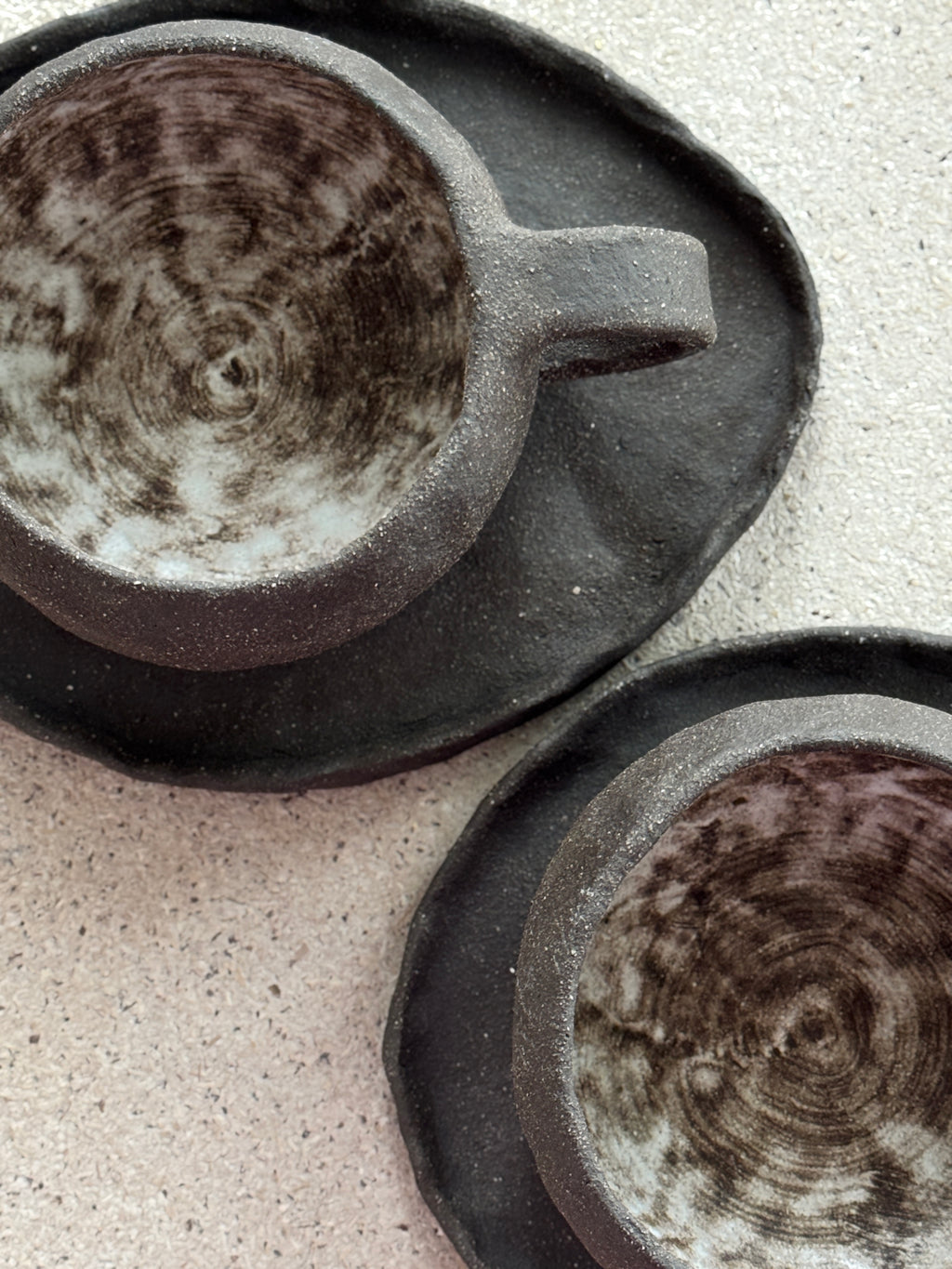 Deep umber cappuccino set