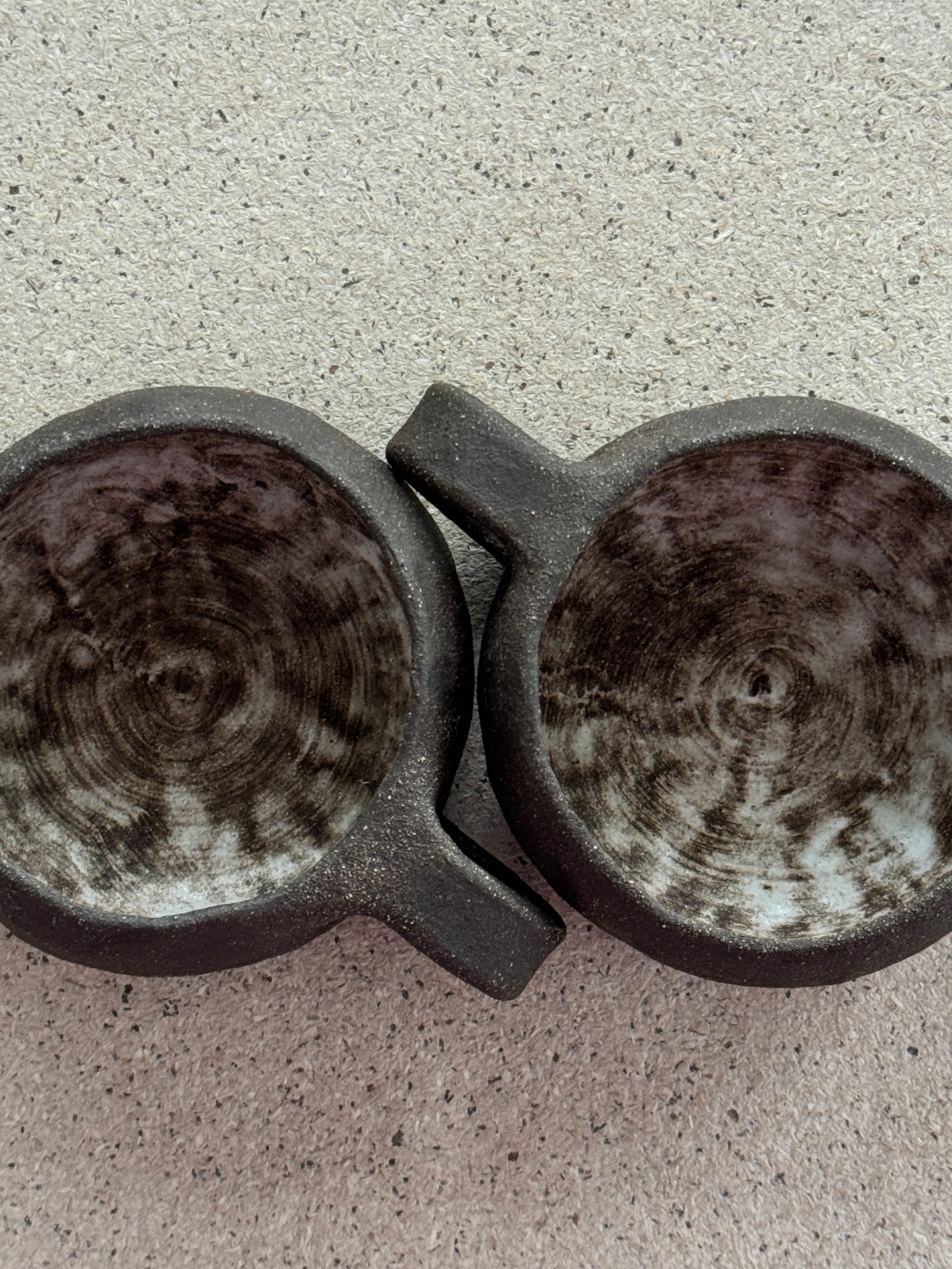 Deep umber cappuccino set